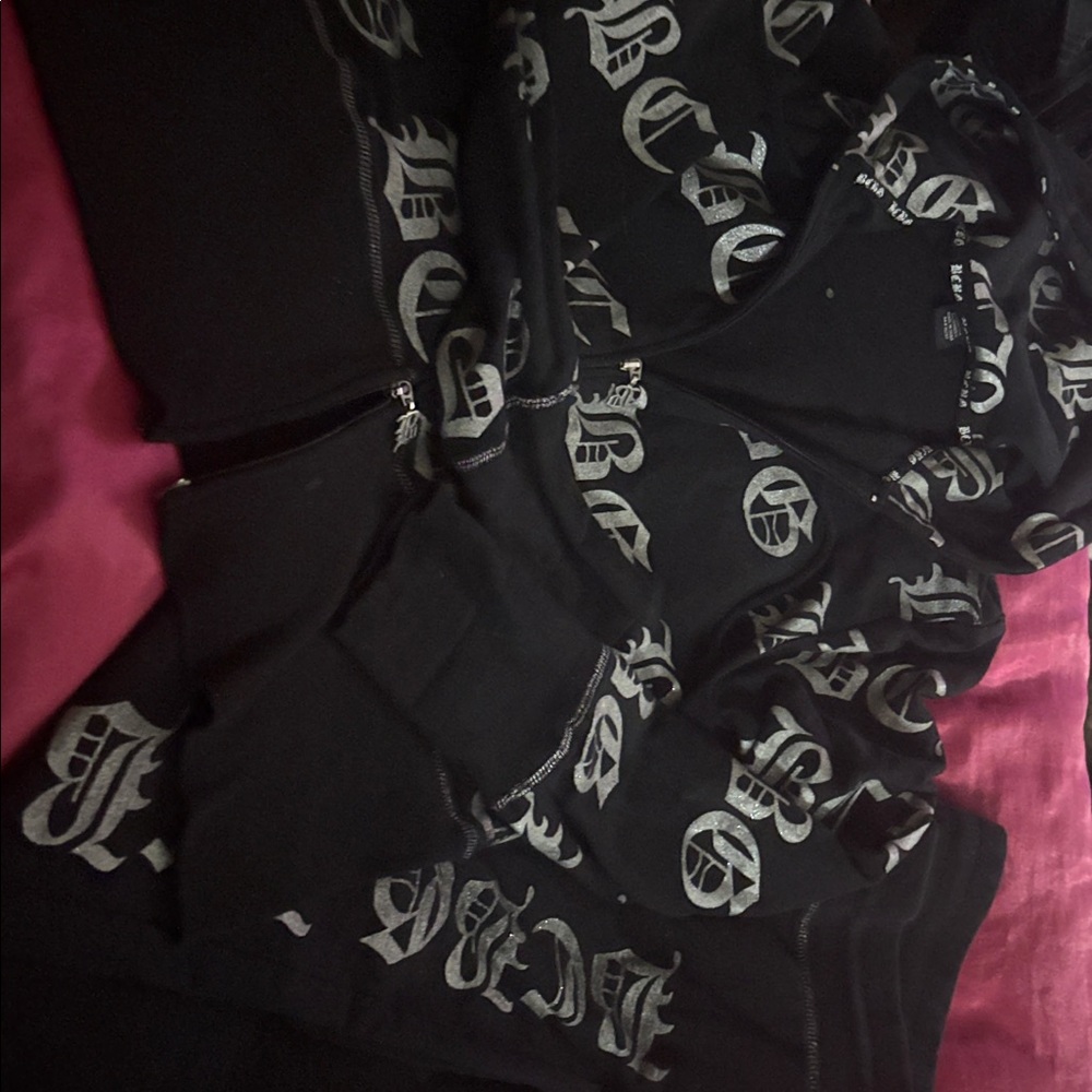 Black DOUBLE ZIPPER BCBG Graphic Print sweat suit, two piece hoodie and pants